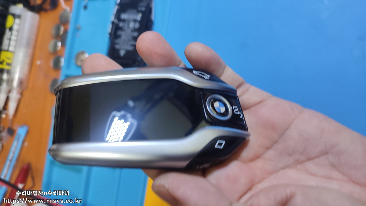 액정깨진 bmw디스플레이키수리606.07.jpg